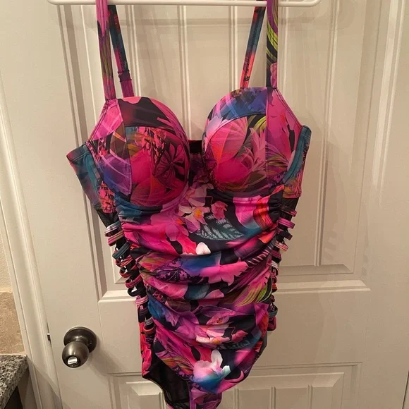 Torrid Pink and Purple Floral Swimsuit with Matching Kimono (Size 2 - 16/18) - Picture 3 of 13